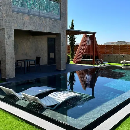 Drvillasuits Casa Mia 别墅 *